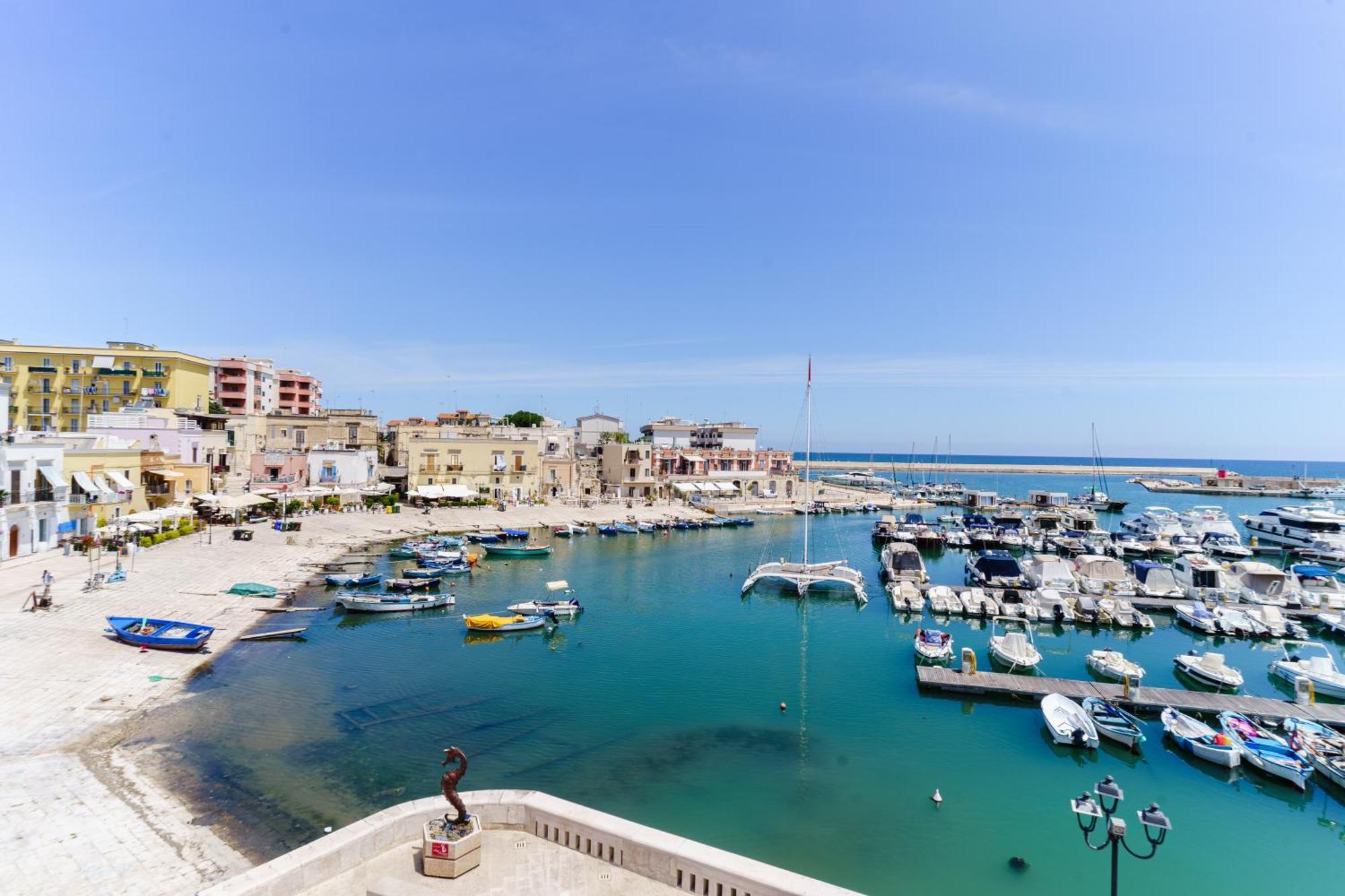 Aparthotel Le Marine Bisceglie Exterior foto